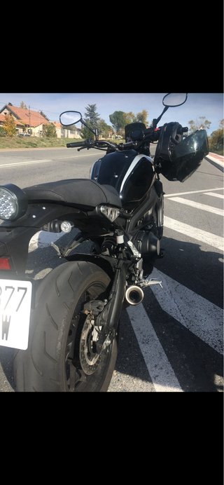 Yamaha XSR900 Negra