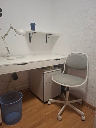 Se vende conjunto de canapé con colchón IKEA