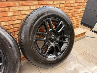 Llantas Land Rover Defender (4 unidades)IMPECABLES