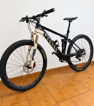 Bicicleta Canyon Lux Carbono 29