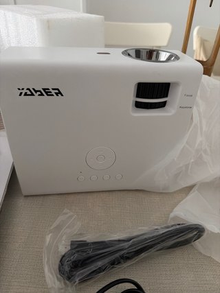 Proyector YABER YB2 Negro SIN USAR