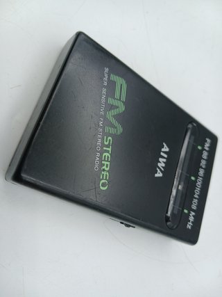 Radio Aiwa CR-11 FM Estéreo Portátil