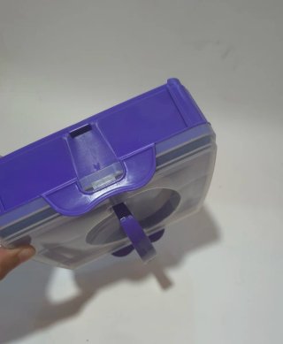 Contenitore portaoggetti con manico e divisori