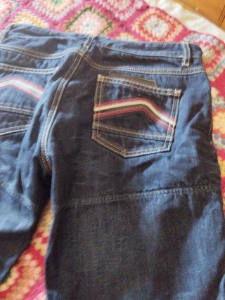Pantalón vaquero moto mujer