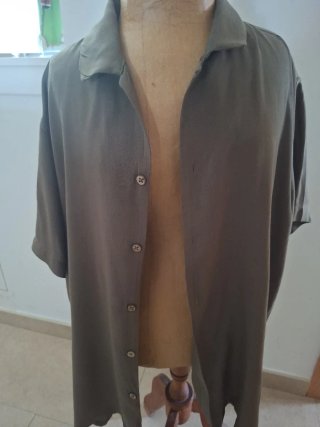 Camisa verde caki manga corta