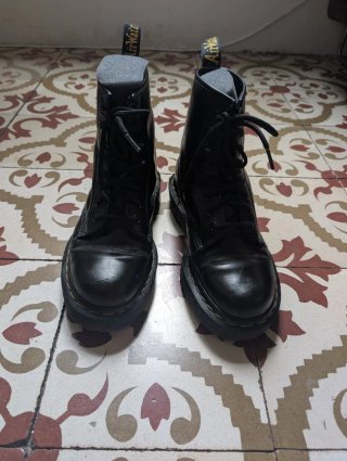 Botas Dr. Martens negras plataforma