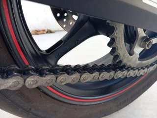 Yamaha Naked Moto - Negra Es un unicornio, nueva