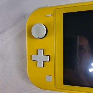 Nintendo Switch Lite Gialla