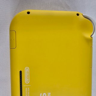 Nintendo Switch Lite Gialla
