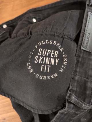 Pantalones vaqueros negros Pull&Bear