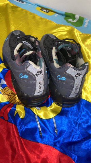 Zapatillas Corteiz Negras y Azul