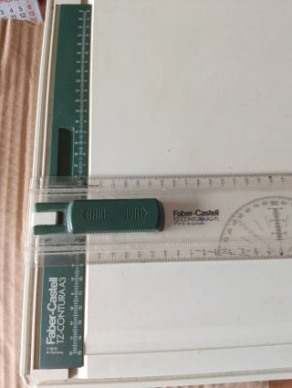 Tablero de Dibujo Faber-Castell A3
