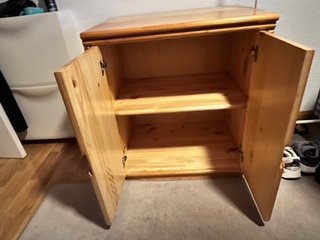 Mueble de pino para habitación juvenil