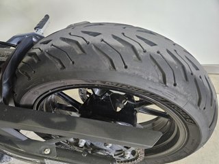 BMW F 900 R