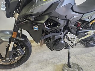 BMW F 900 R