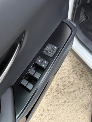 LEXUS UX 250H PREMIUM 2WD HIBRIDO " IVA DEDUCIBLE