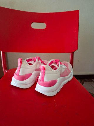Deportivas Lola Casademunt Blancas y Rosas