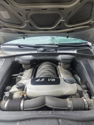 Porsche Cayenne 2005