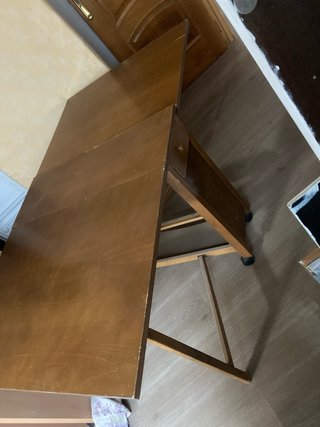 Mesa extensible de madera para restaurar