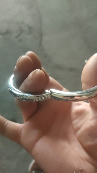 Pulsera antigua acero inoxidable y otra de LBVYR