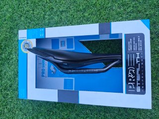 PRO Stealth Superlight Sillín Carbono