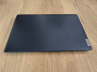 Lenovo IdeaPad 3 14" Ryzen 3 · 8GB RAM · SSD 512GB