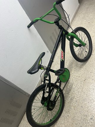 Bici BMX Monster Energy