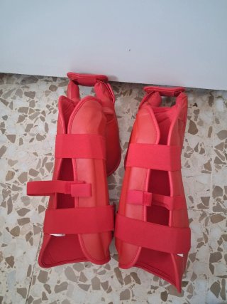Espinilleras Karate Outshock Rojas Talla S
