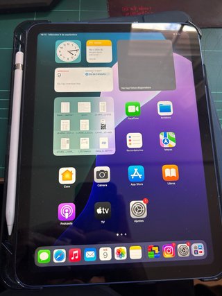 iPad 10ª Gen Plata Nuevo con apple pencil funda