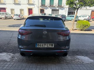 Por 356€ mes - Stelvio 2.2 Diesel 210CV Veloce Q4