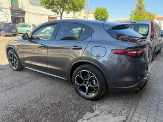 Por 356€ mes - Stelvio 2.2 Diesel 210CV Veloce Q4
