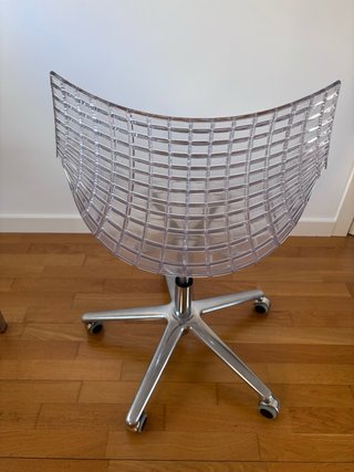 Silla de oficina transparente metacrilato