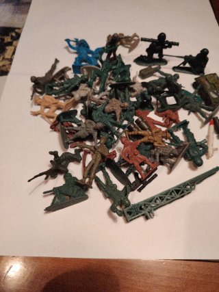 Set di soldatini di plastica in vendita