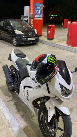 Kawasaki Ninja 250R Blanca