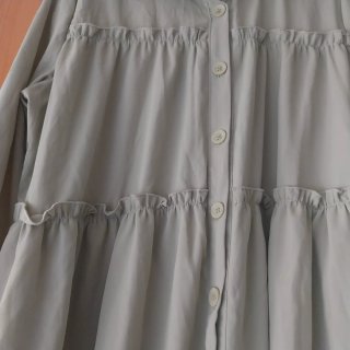 Blusa verde con volantes