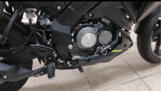 Keeway RKF 125 Naked Negra y Amarilla