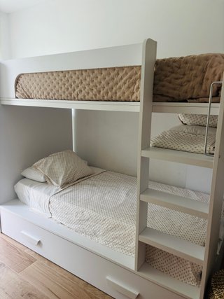 Litera triple Kenay Home blanca