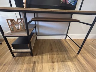 Mesa estudio madera y acero negro