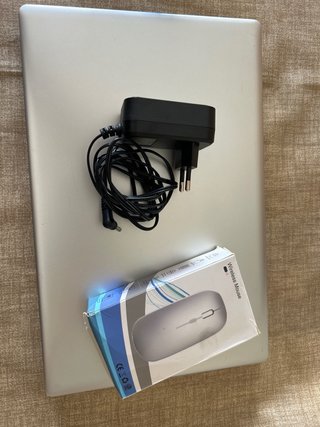 Portátil Intel Celeron N4120 16GB RAM 238GB SSD