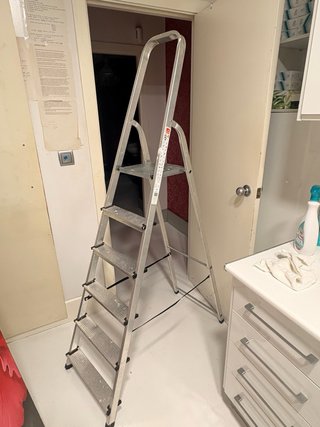 Escalera Metálica Plegable