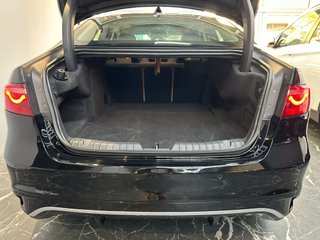 Jaguar XF 2.0D I4 150kW MHEV RWD R-Dynamic S Auto