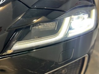 Jaguar XF 2.0D I4 150kW MHEV RWD R-Dynamic S Auto