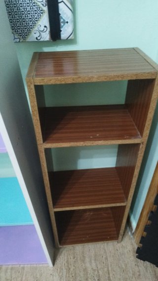 Lote 2 Estanterías Medianas 10€