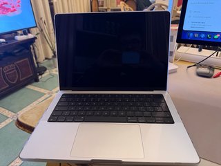 Apple MacBook Pro M4 16GB RAM 1TB SSD