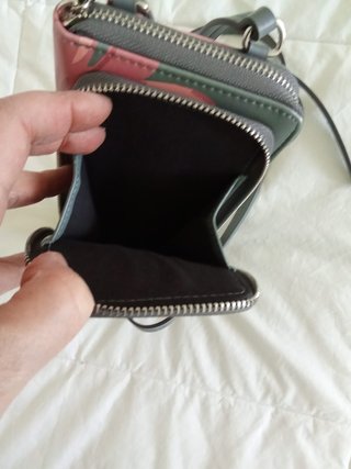 Cartera y funda móvil Parfois floral