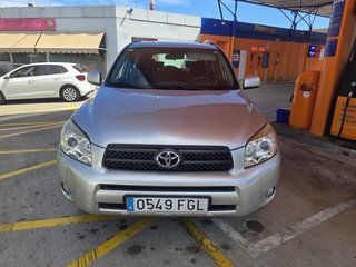 Toyota RAV4 2.0i VVT-i
