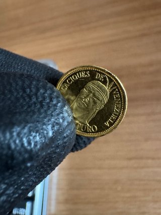 Moneda Oro Guaicaipuro Caciques Venezuela