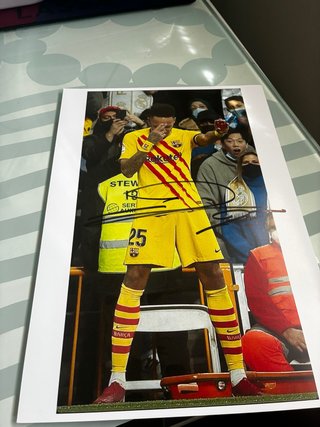 Foto firmada Aubameyang con vídeo