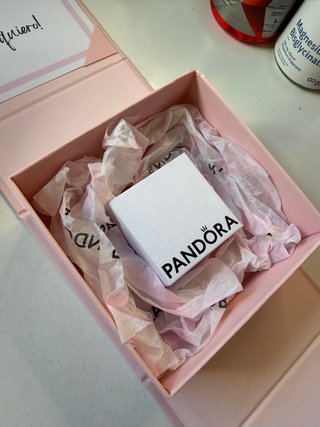 Anillo Pandora Corazón Rosa y Plata