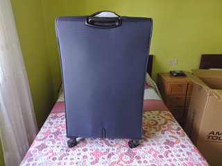 Maleta American Tourister SummerFunk 79cm Negra